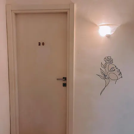 Hotel La Casa Di Michelle Foggia Esterno foto